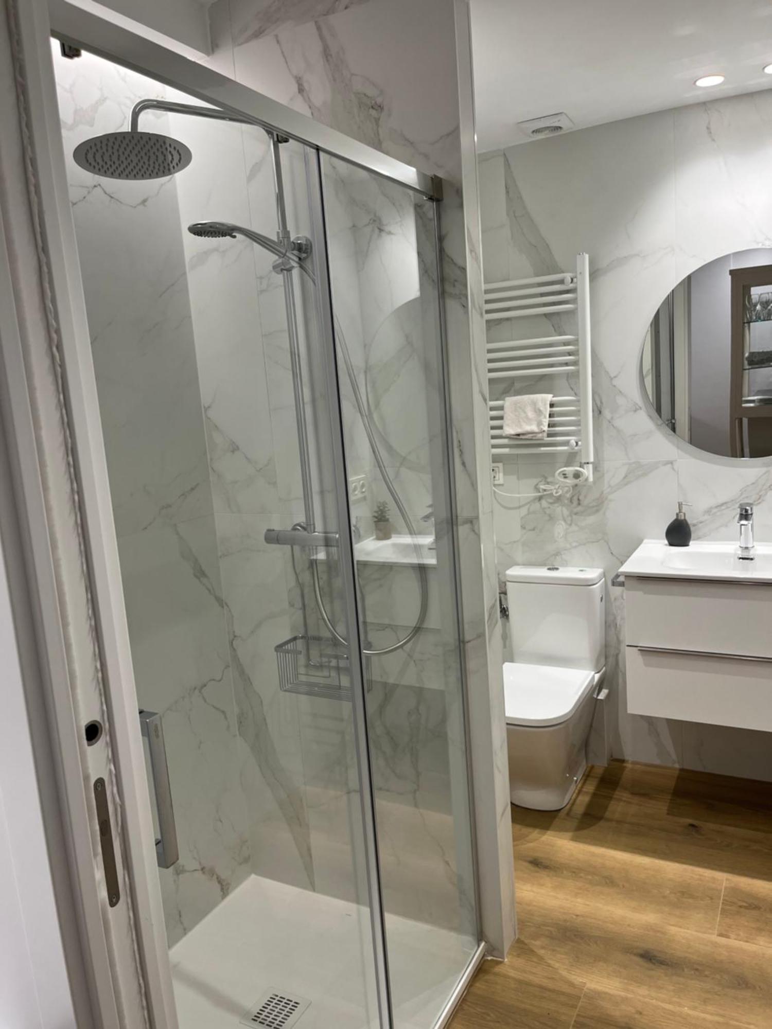 Maitea Apartment อีรุน ภายนอก รูปภาพ