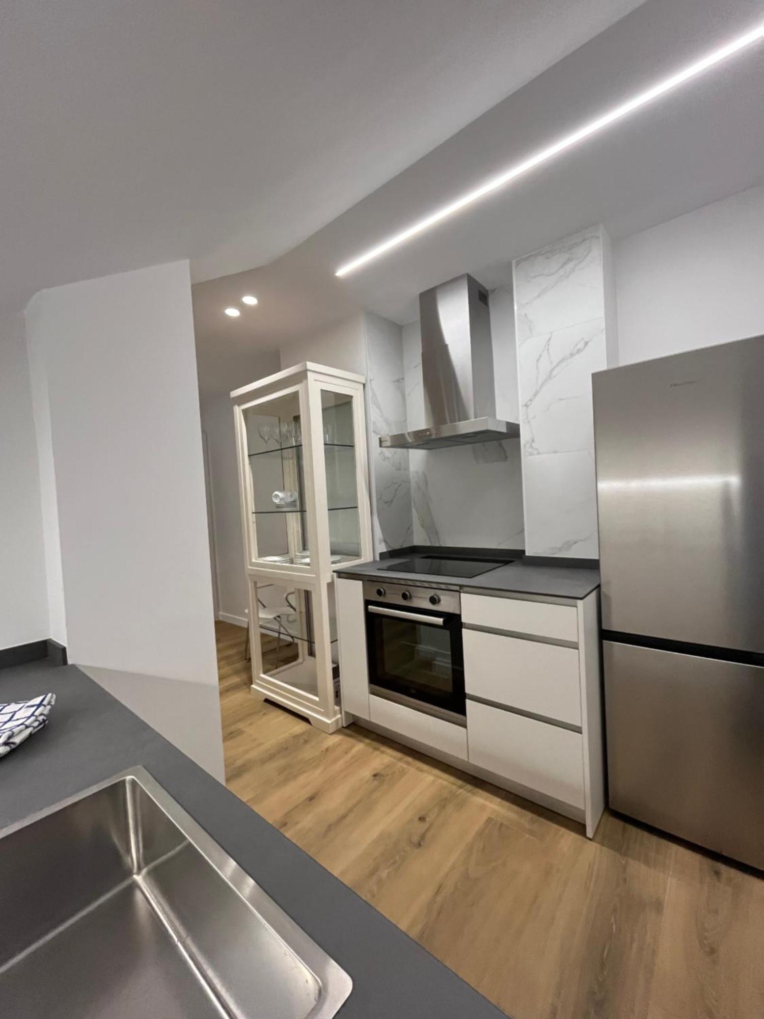 Maitea Apartment อีรุน ภายนอก รูปภาพ